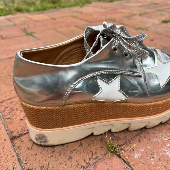 Qupid Silver Star Platform Sneakers - Picture 7 of 16